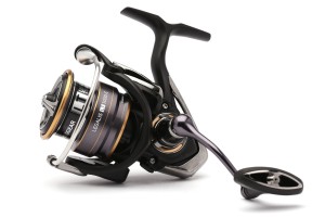 KOŁOWROTEK DAIWA LEGALIS LT 3000-C