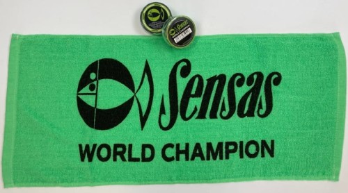 RĘCZNIK SENSAS WORLD CHAMPION COMPACT 30 X 65 CM