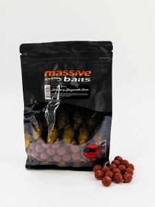 KULKI ZANĘTOWE MASSIVE BAITS SPECIAL BOILES STRAWBERRY BERGAMOTTA ROBIN RED 18MM 1KG